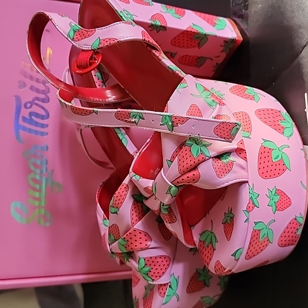 Like New Sugar Thrillz x Dolls Kill Strawberry Fields Platforms